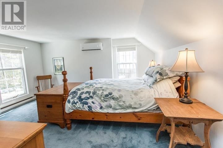 161 CADDY AVE Image 23