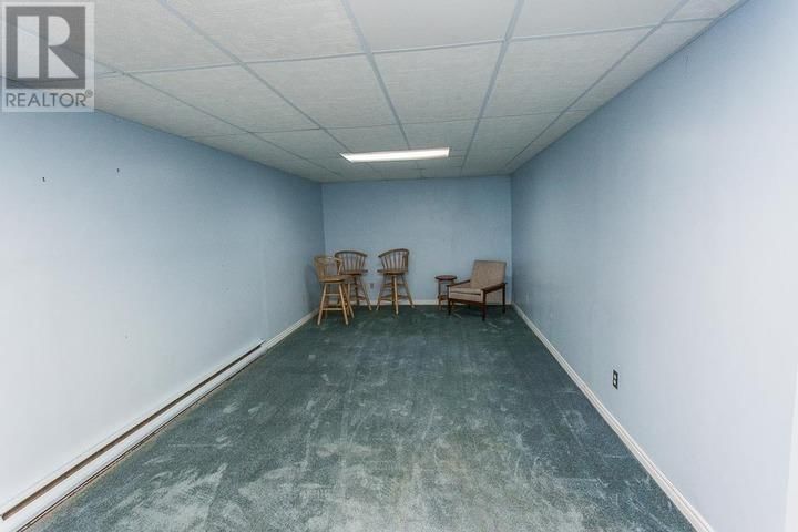 161 CADDY AVE Image 35