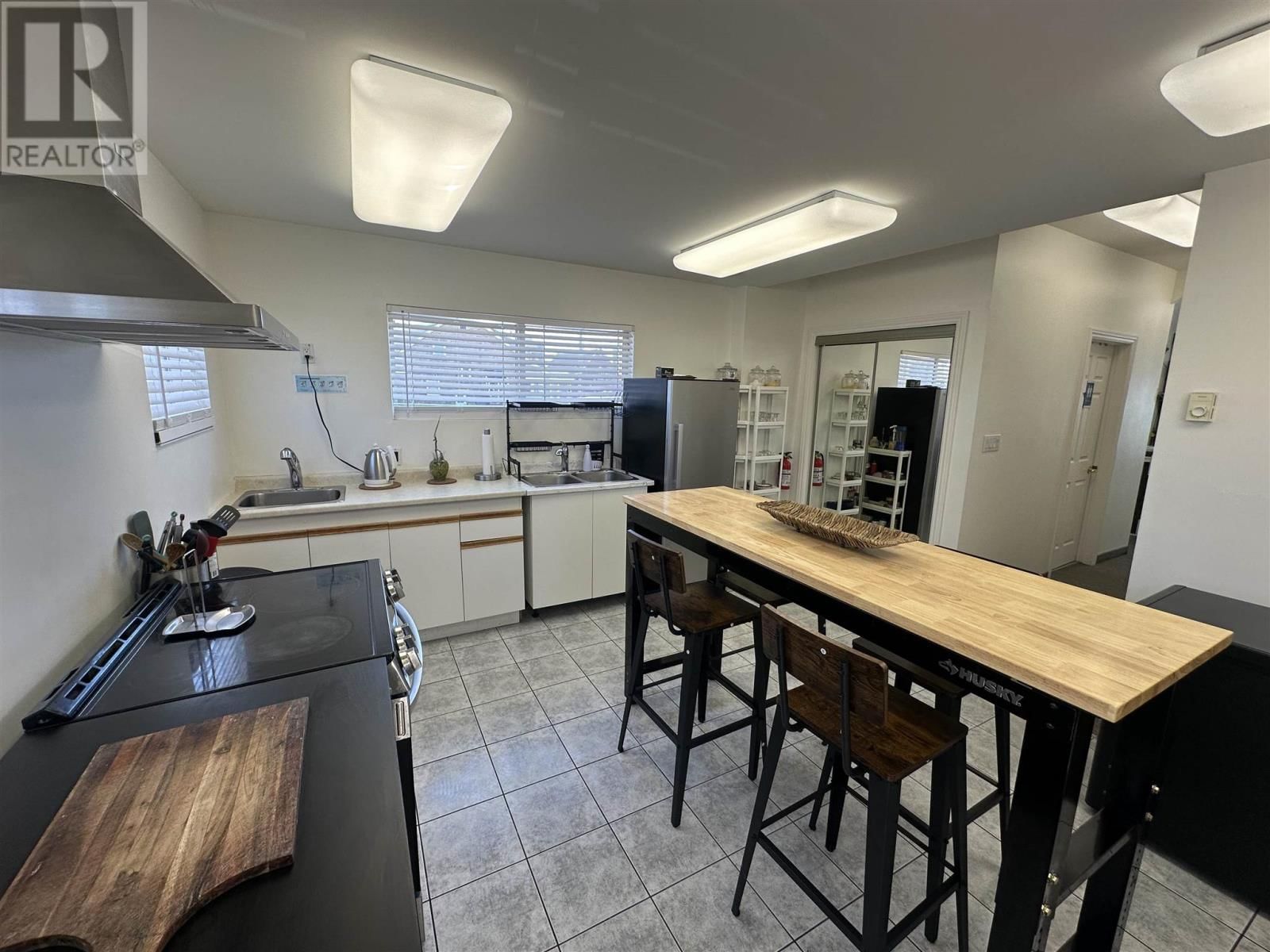 412 ALBERT ST Image 15