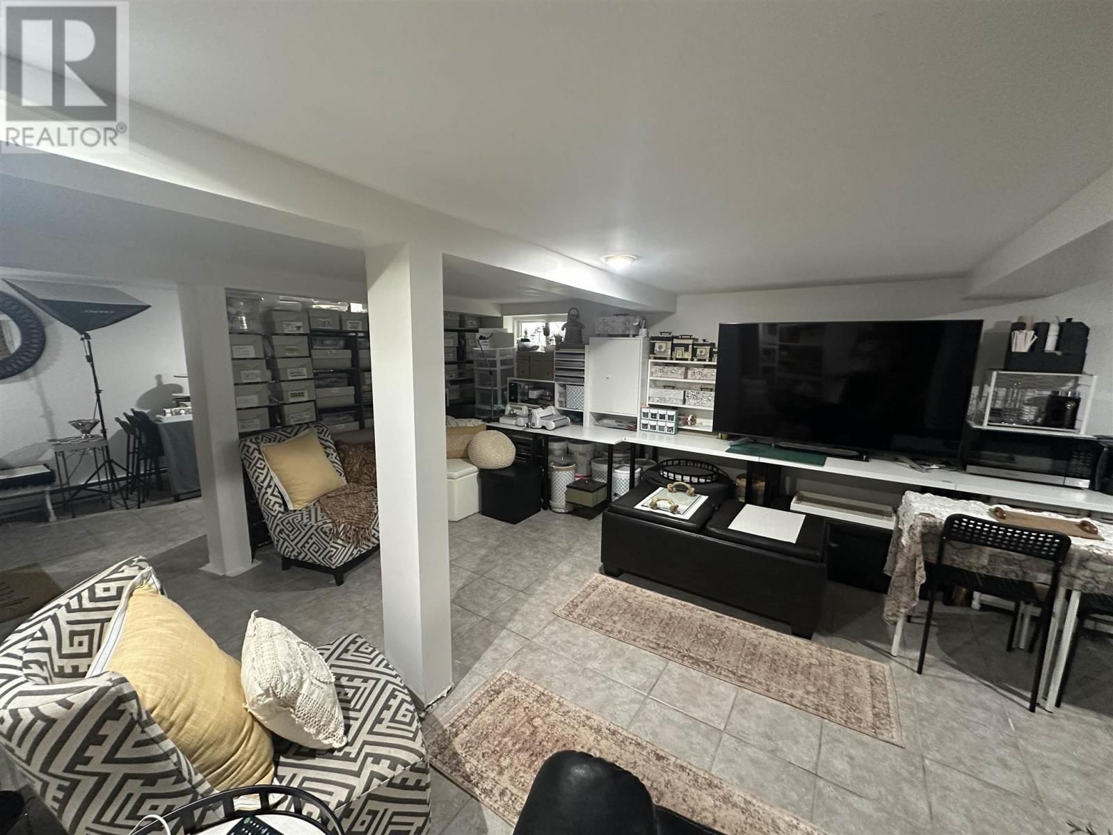 412 ALBERT ST Image 32