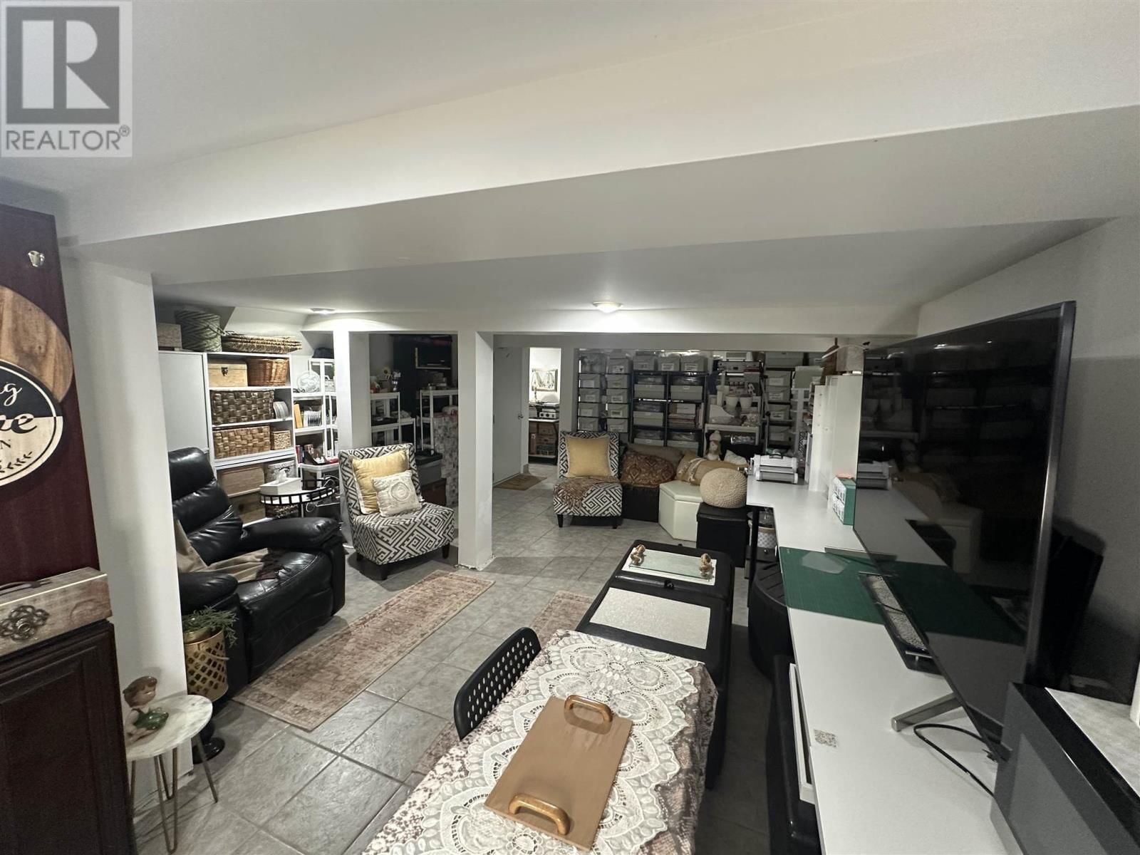 412 ALBERT ST Image 33