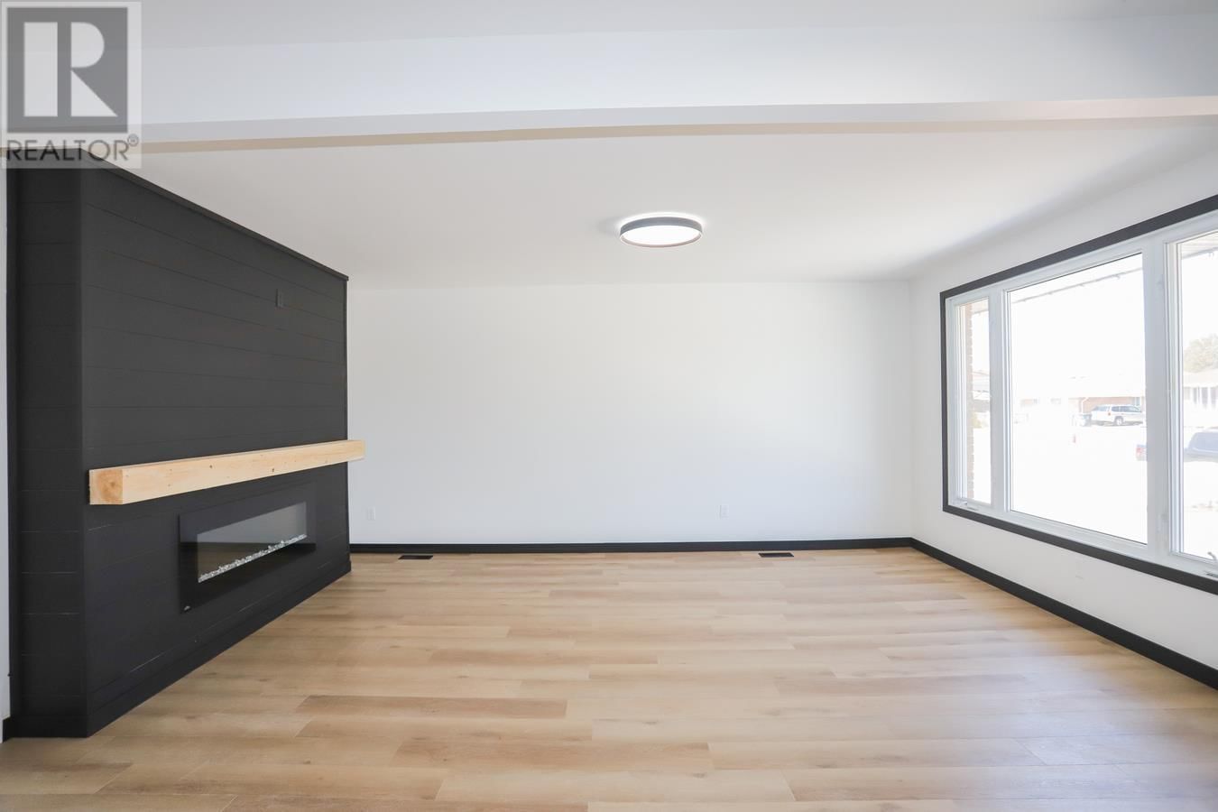 35 POZZEBON CRES Image 11