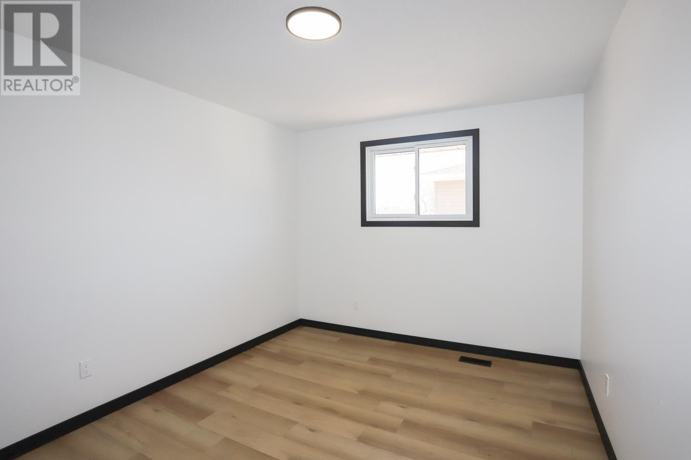 35 POZZEBON CRES Image 16