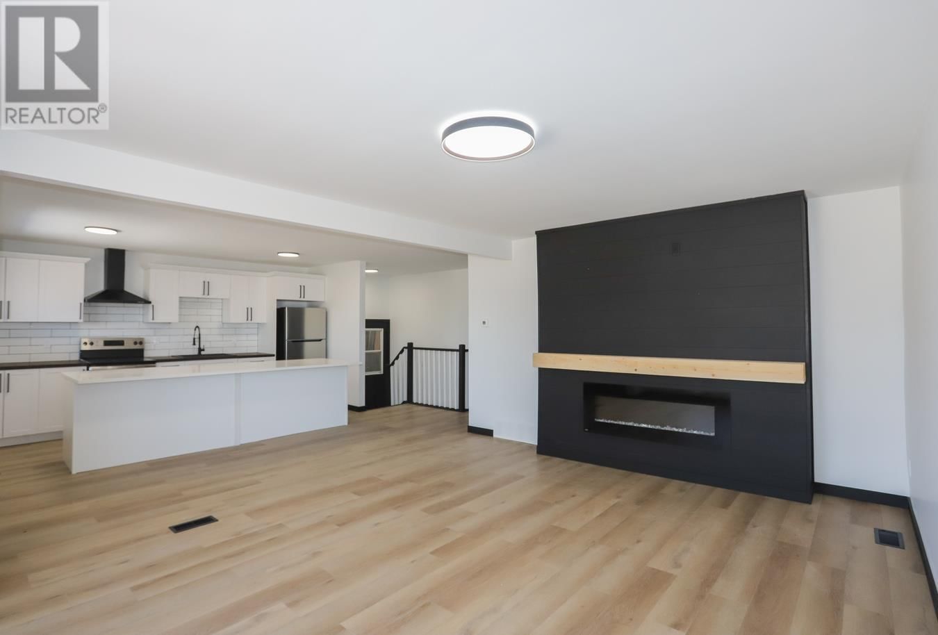 35 POZZEBON CRES Image 2