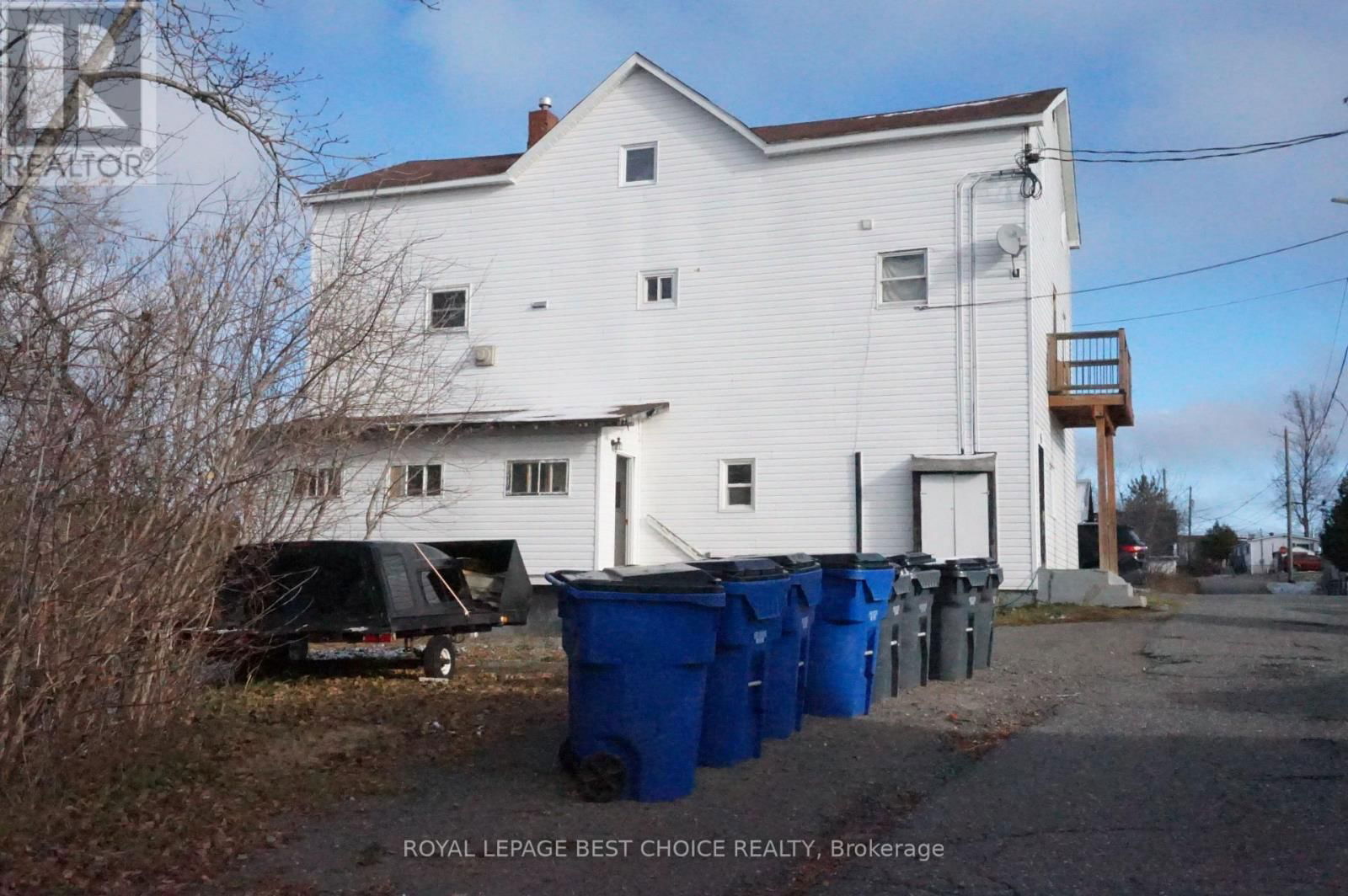 6 EARLE STREET Image 5