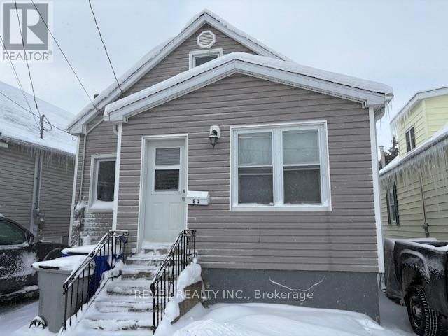 87 BALSAM STREET N Image 1