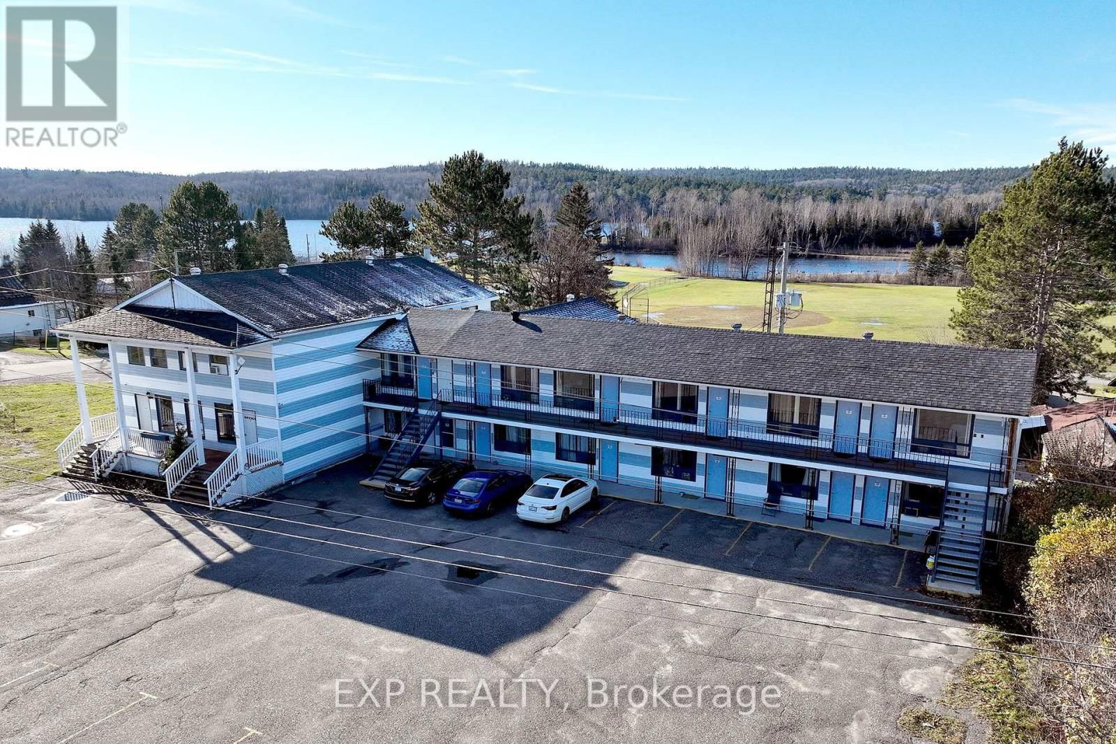 35 MAIN STREET NORTH Image 2
