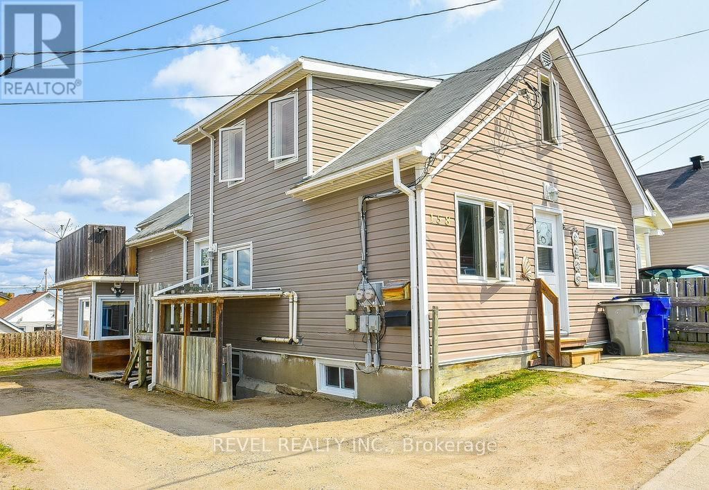 158 KENT AVENUE Image 37