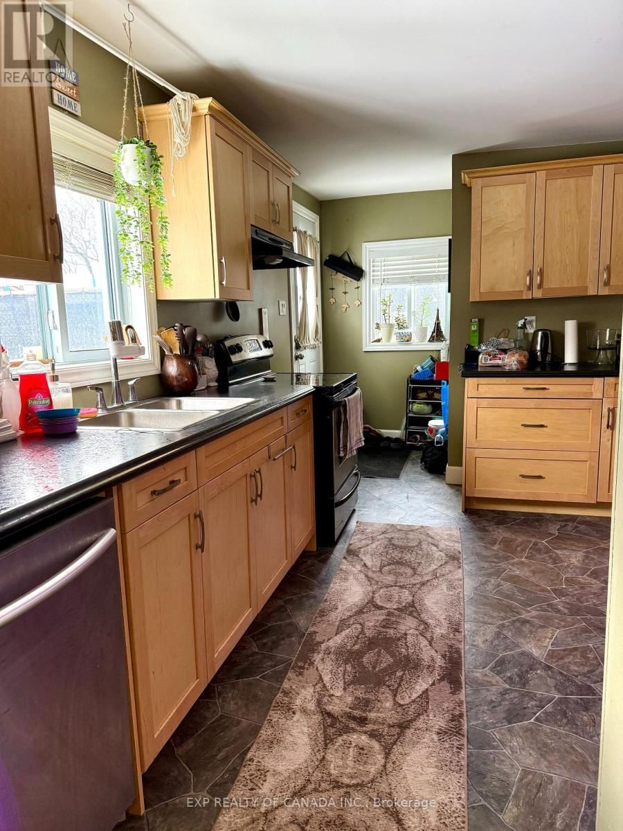 89 WAY AVENUE Image 18