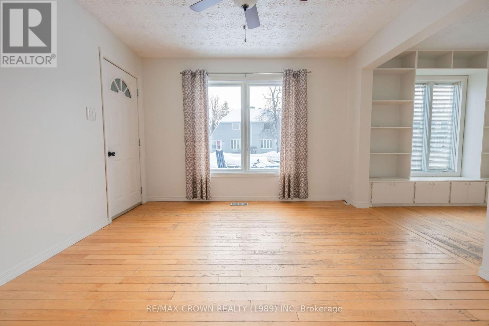 45 DALLYN AVENUE Image 13