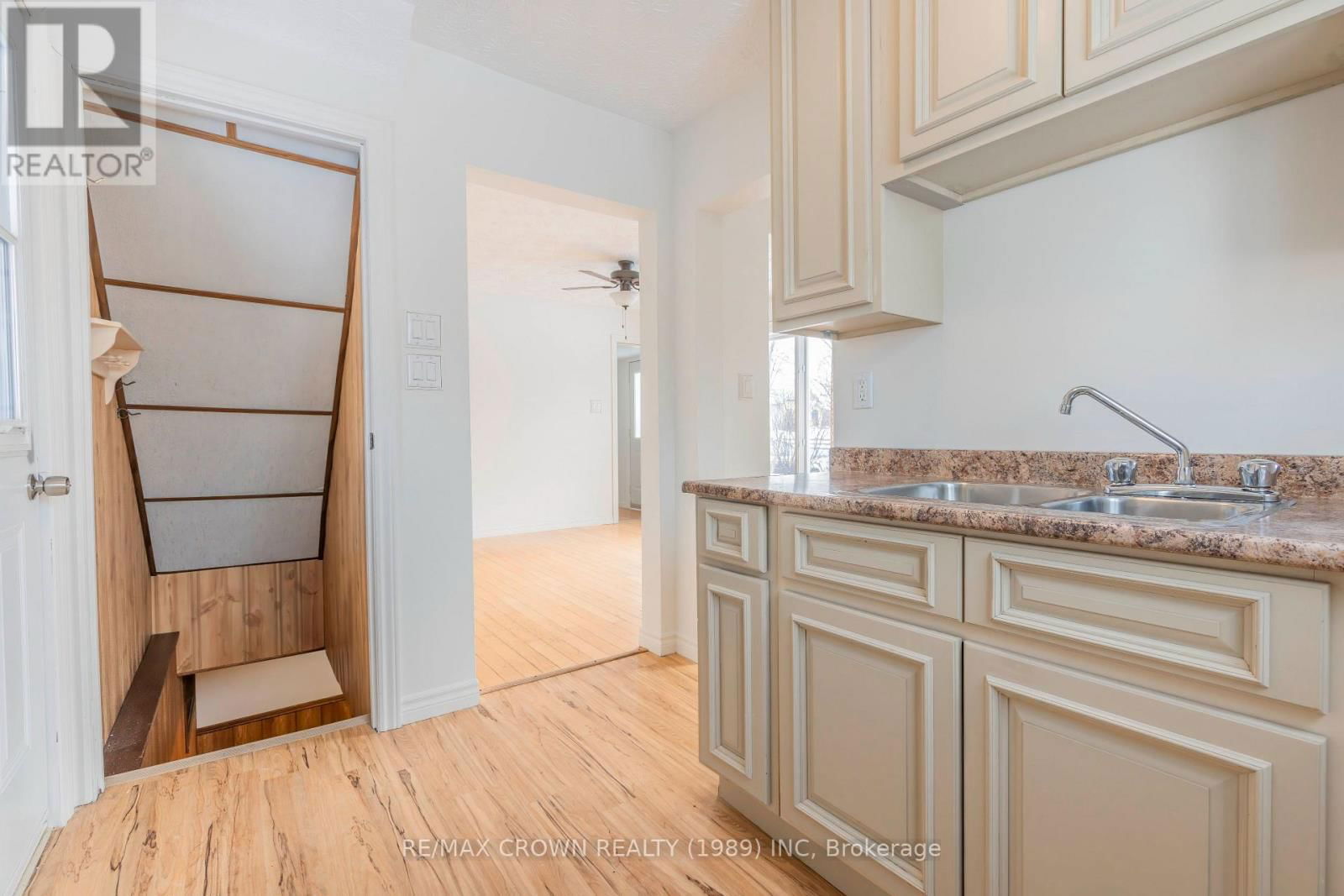 45 DALLYN AVENUE Image 21