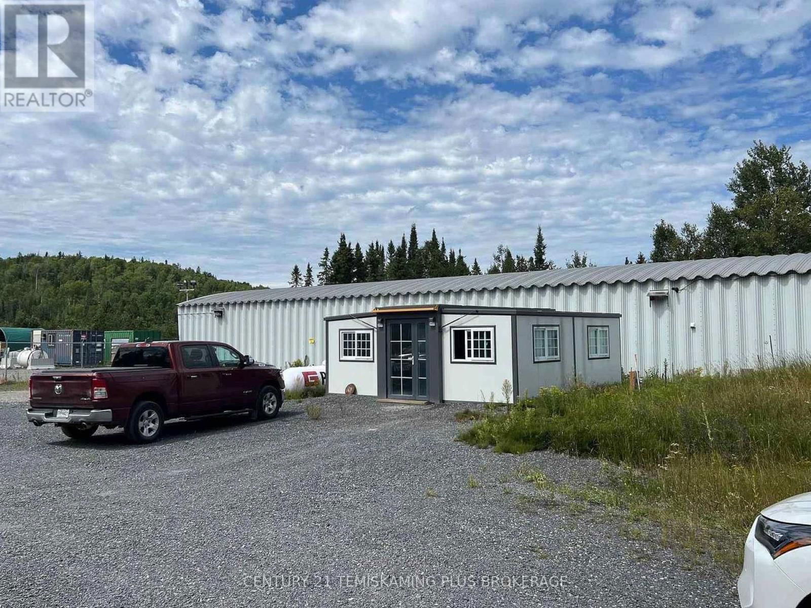 994386 HIGHWAY 11 NORTH Image 11