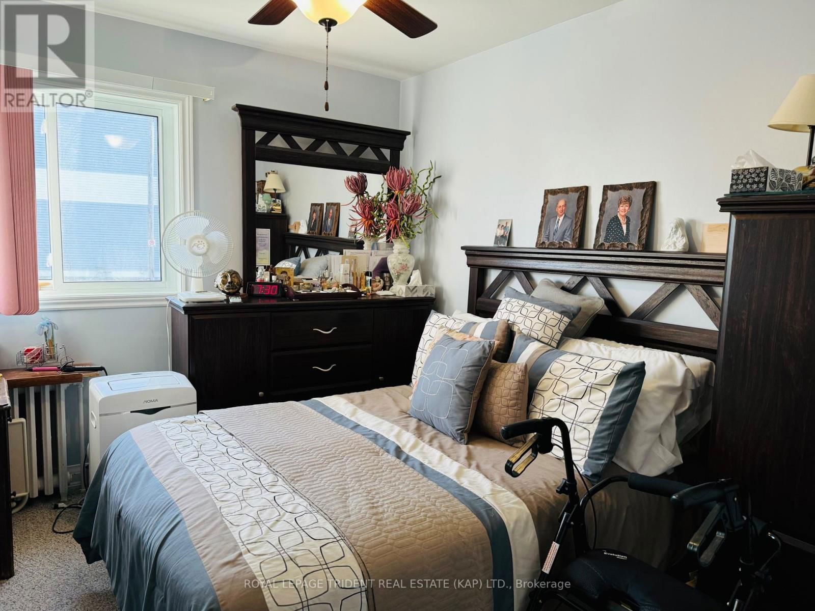 32 RIVERSIDE DRIVE Image 20