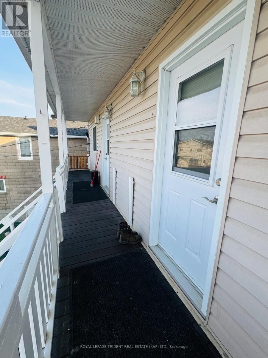 32 RIVERSIDE DRIVE Image 21