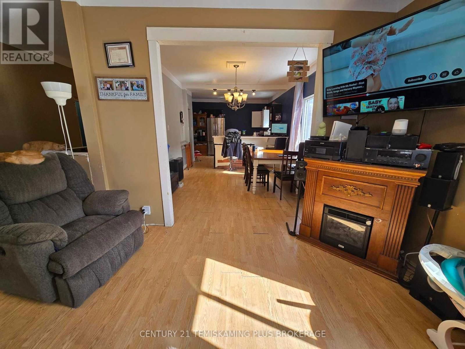 53 COBALT STREET Image 15