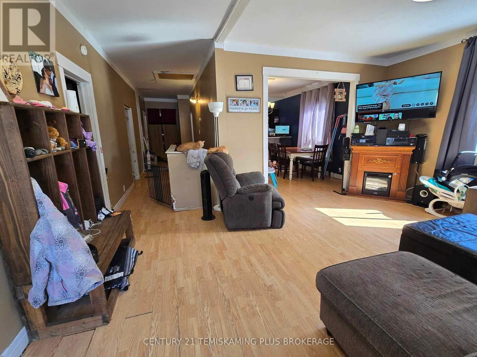 53 COBALT STREET Image 20