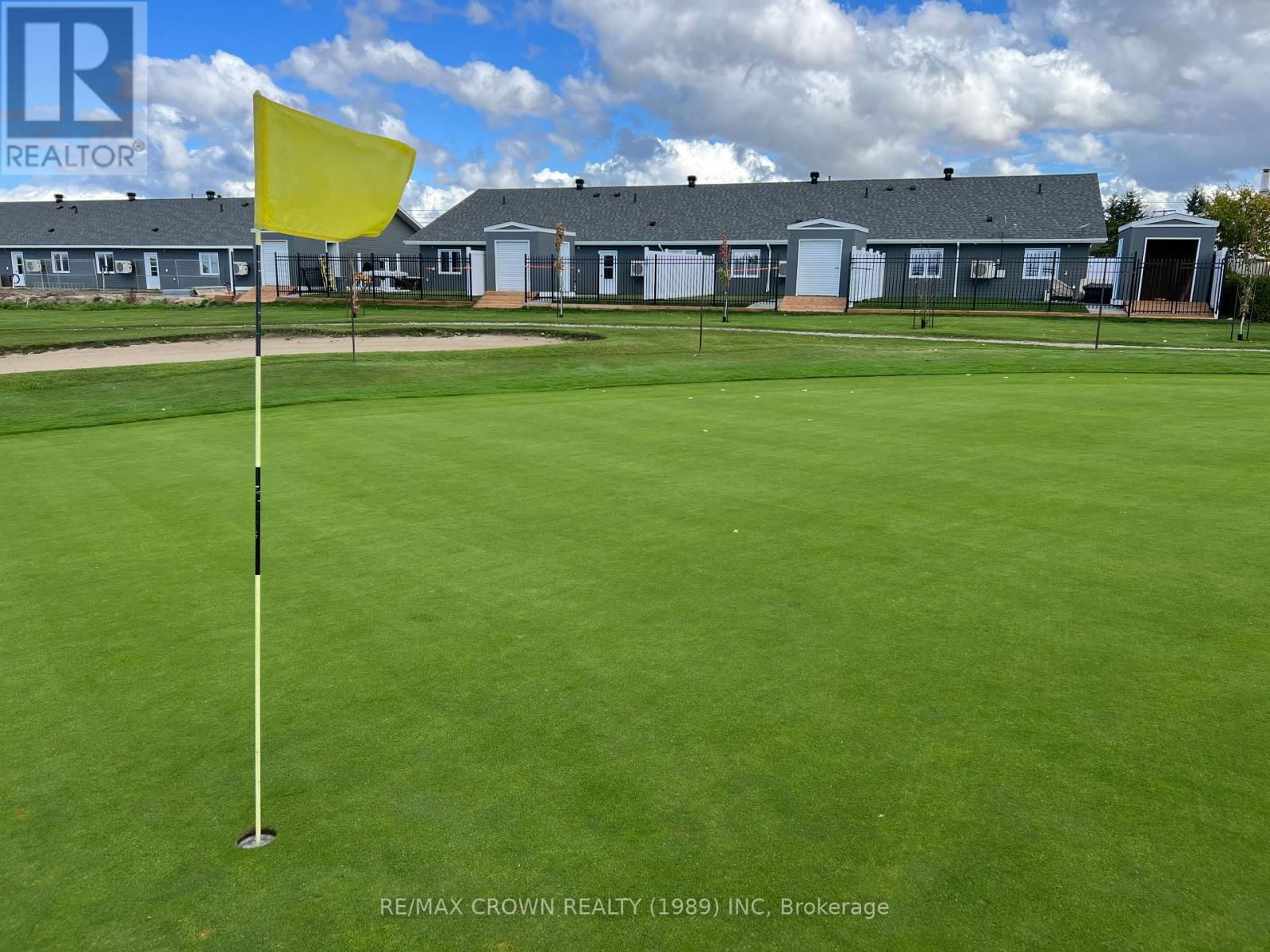 22 GOLF STREET Image 4