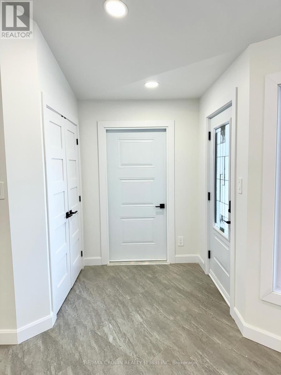 24 GOLF STREET Image 13