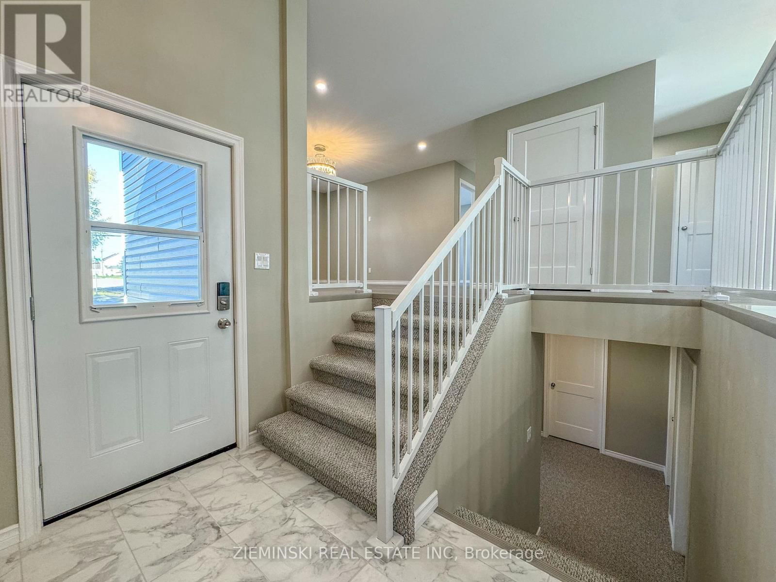 213 TEEFY STREET Image 14