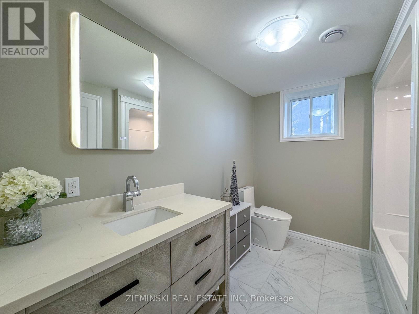 213 TEEFY STREET Image 18