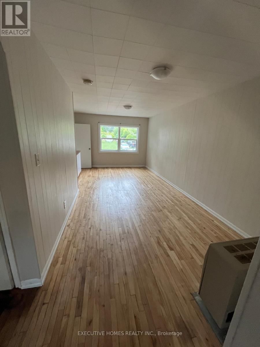 63 SECOND STREET EAST Image 8
