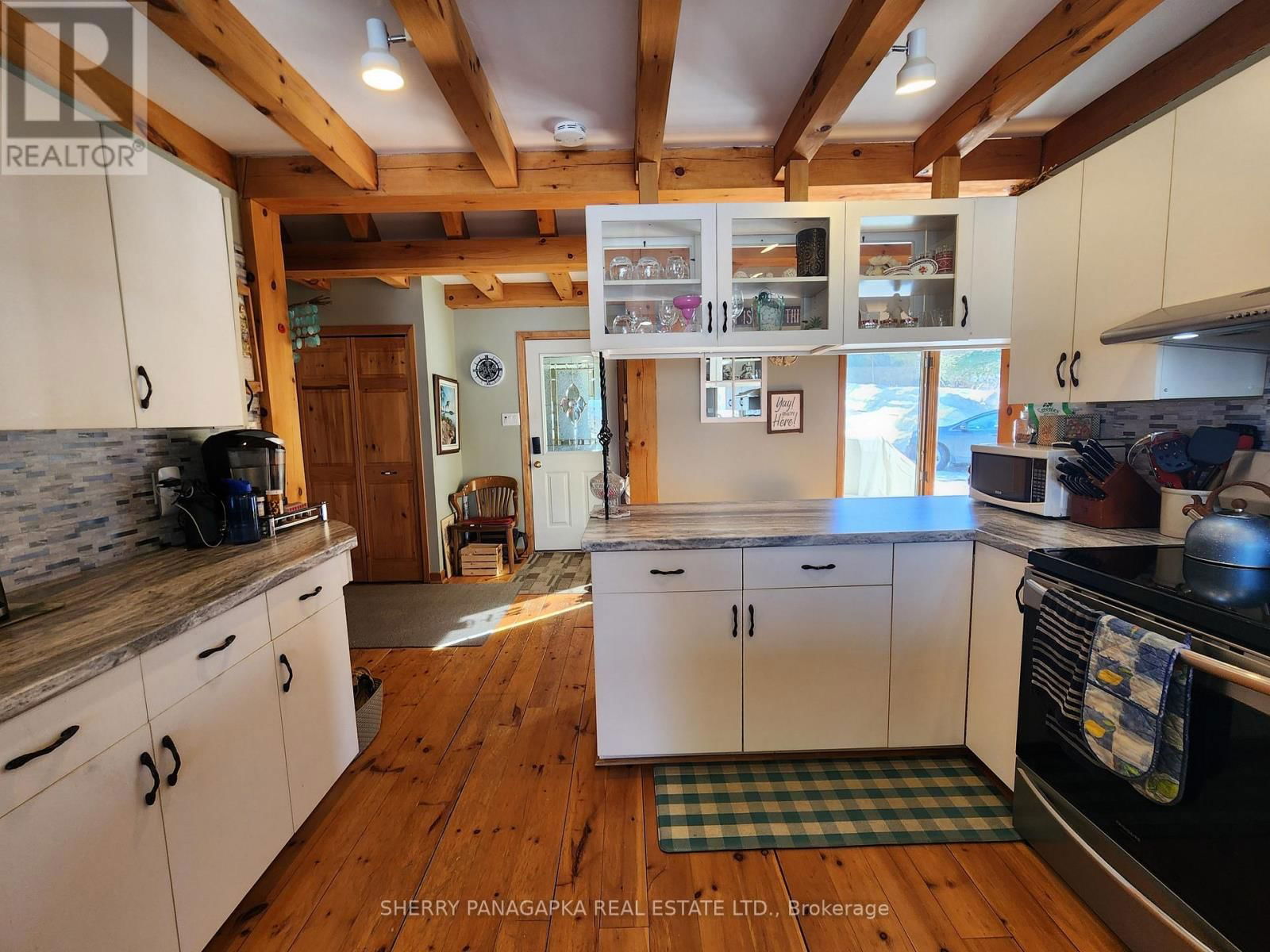 238 CRYSTAL BEACH ROAD Image 18