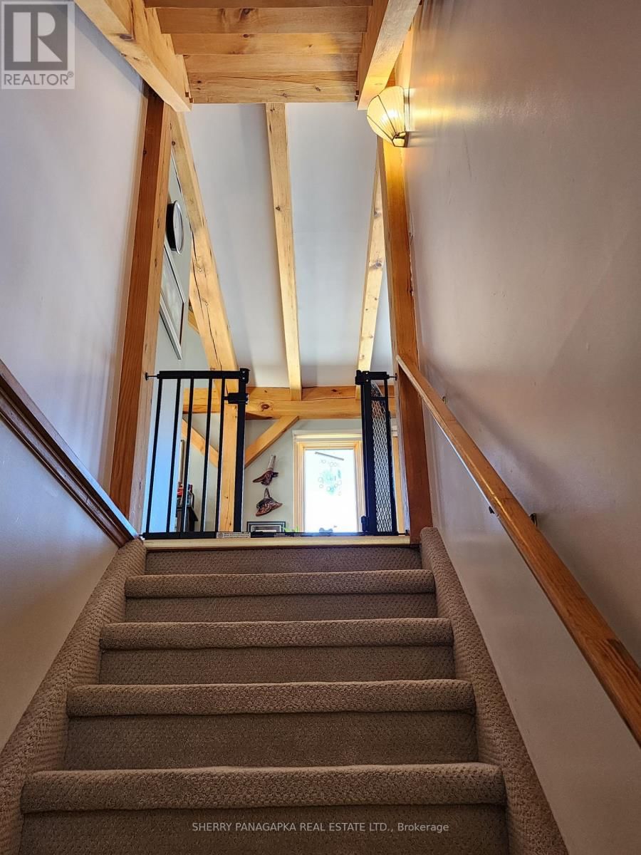 238 CRYSTAL BEACH ROAD Image 31