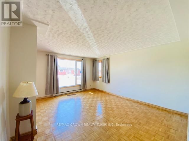 66 MCMANUS STREET Image 12