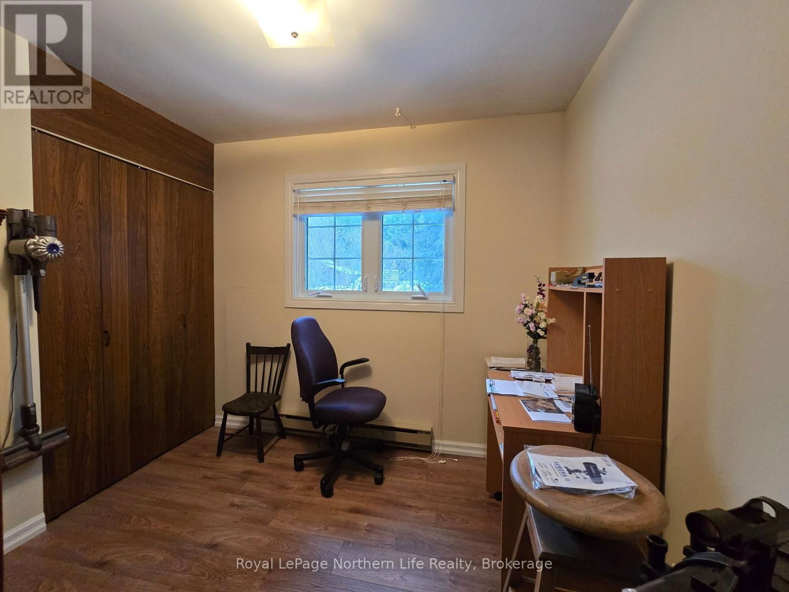 544 BROADWOOD AVENUE Image 16