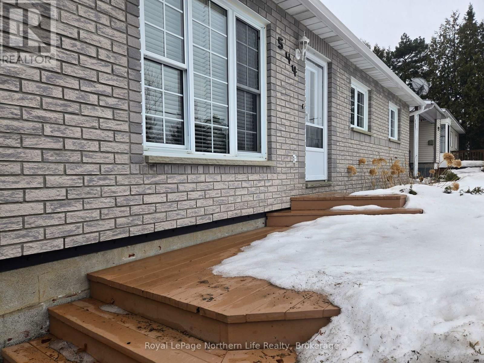544 BROADWOOD AVENUE Image 2