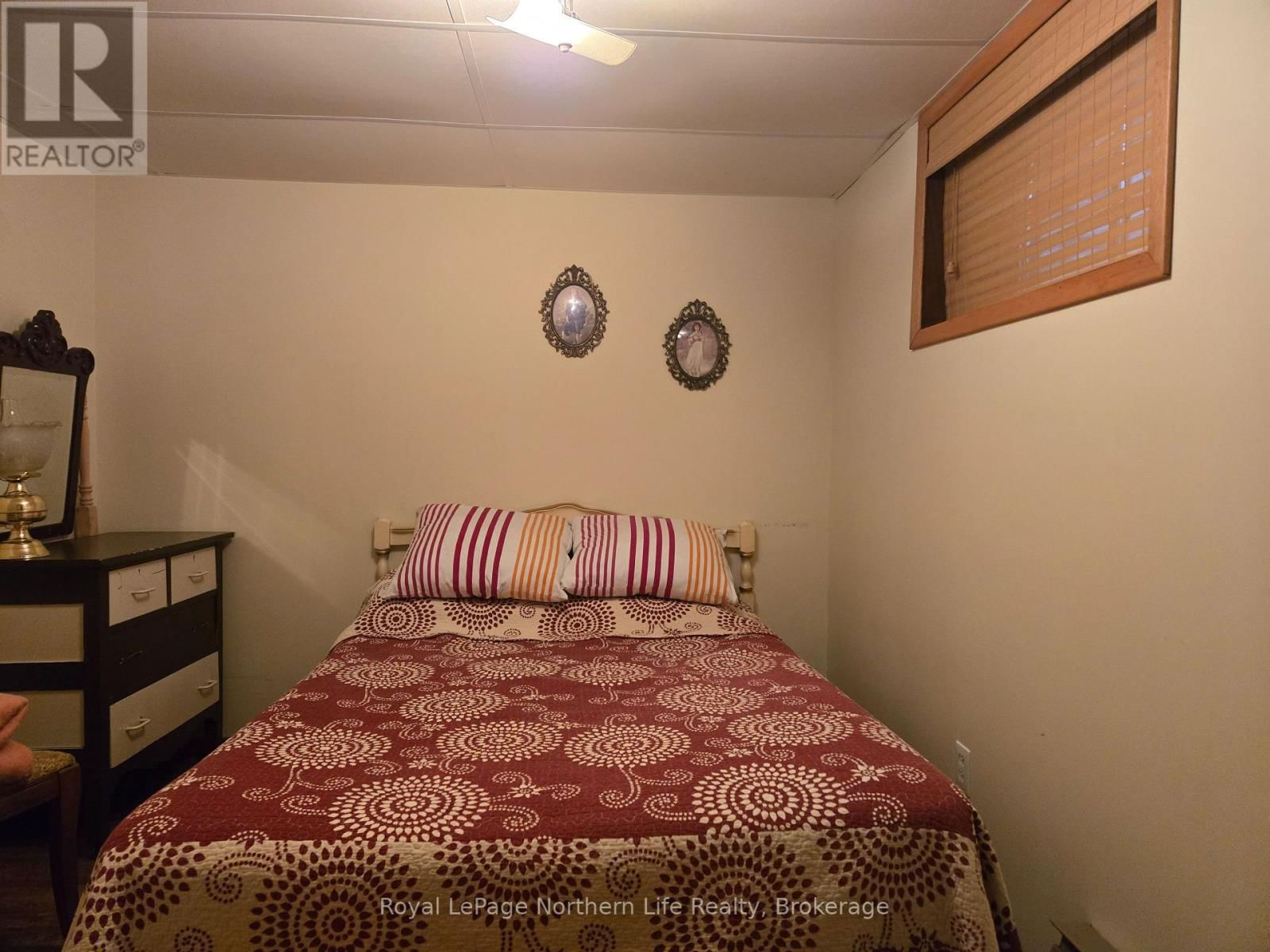 544 BROADWOOD AVENUE Image 20