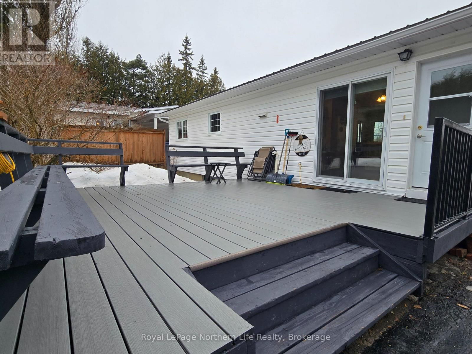 544 BROADWOOD AVENUE Image 6