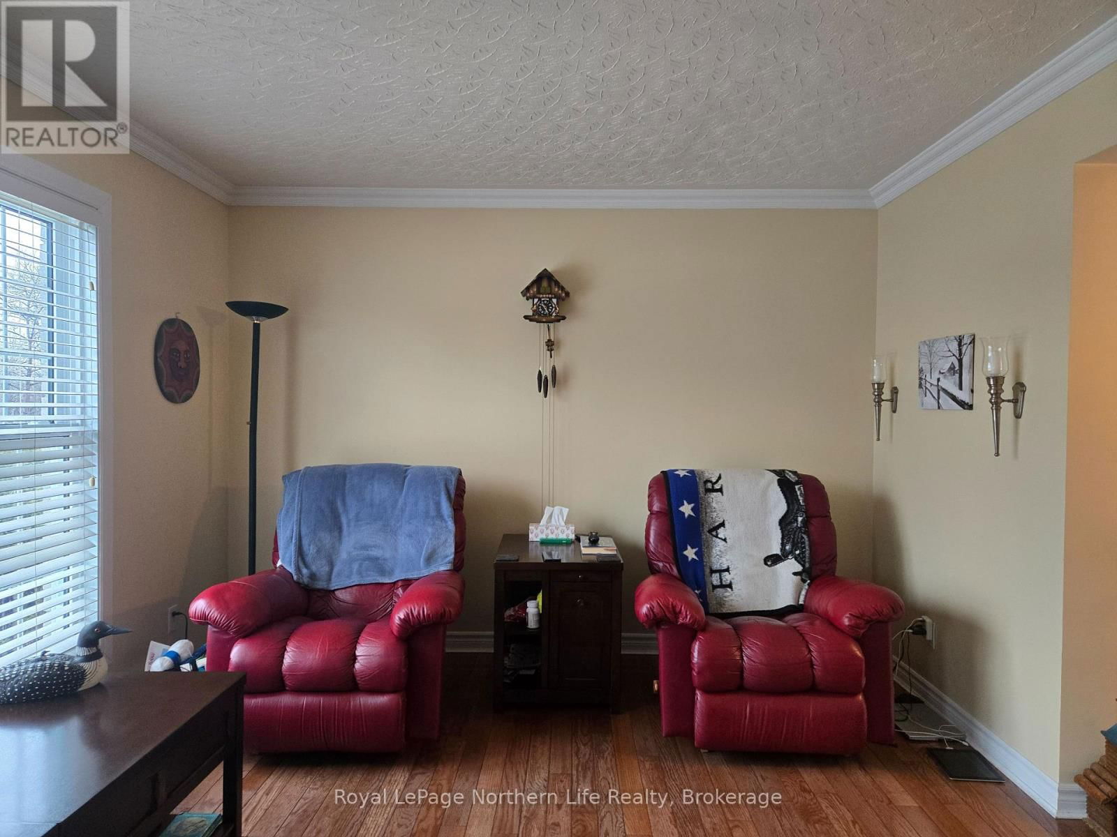 544 BROADWOOD AVENUE Image 8