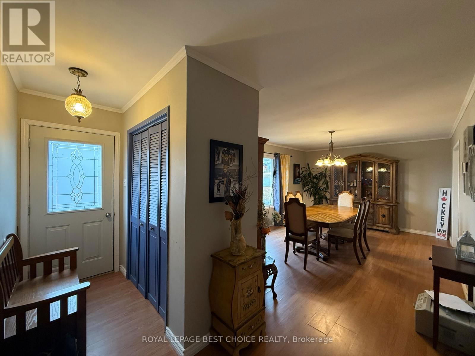 377 ALGONQUIN DRIVE Image 11