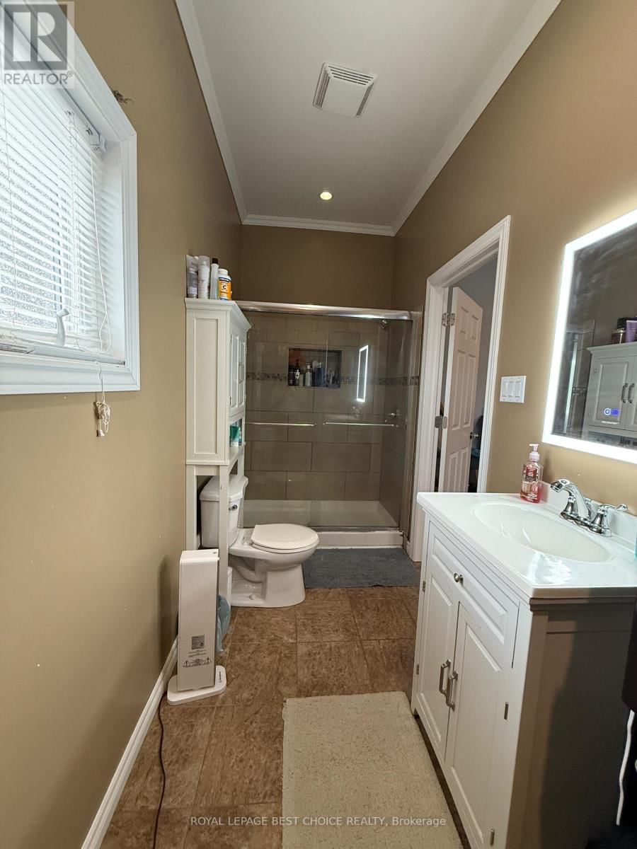 377 ALGONQUIN DRIVE Image 14