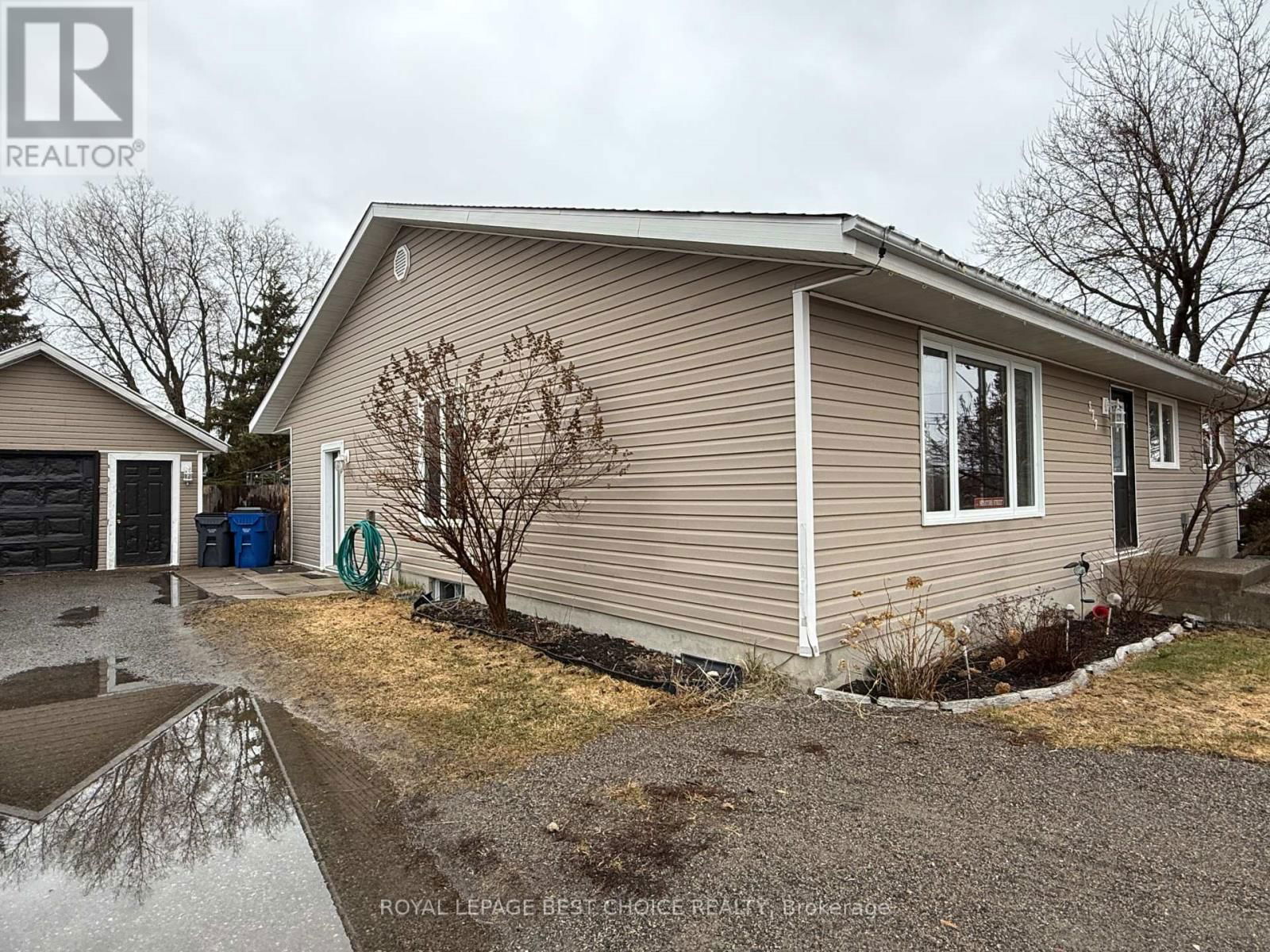 377 ALGONQUIN DRIVE Image 2