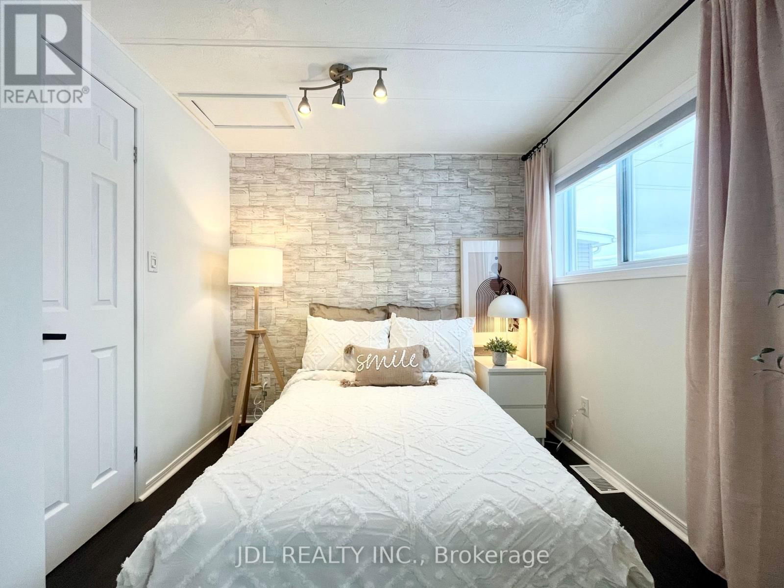 167 2ND STREET Image 18