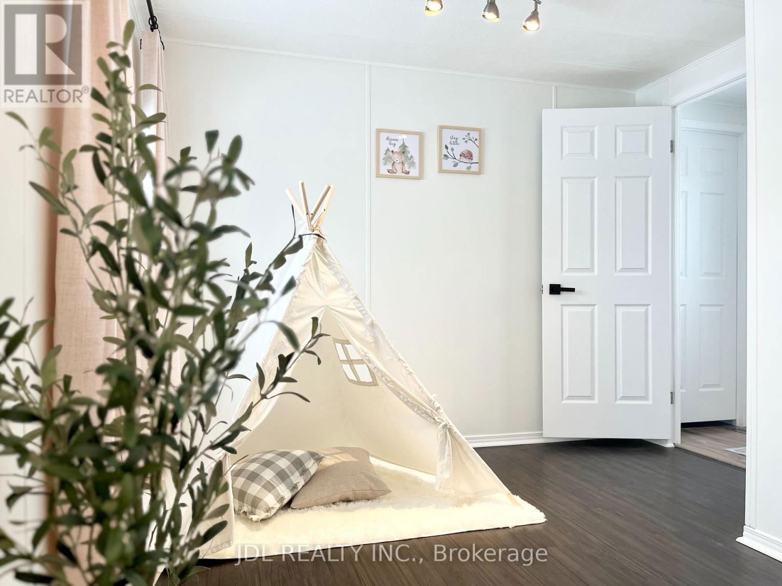 167 2ND STREET Image 20