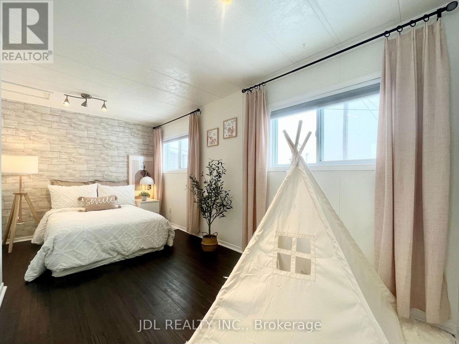 167 2ND STREET Image 21