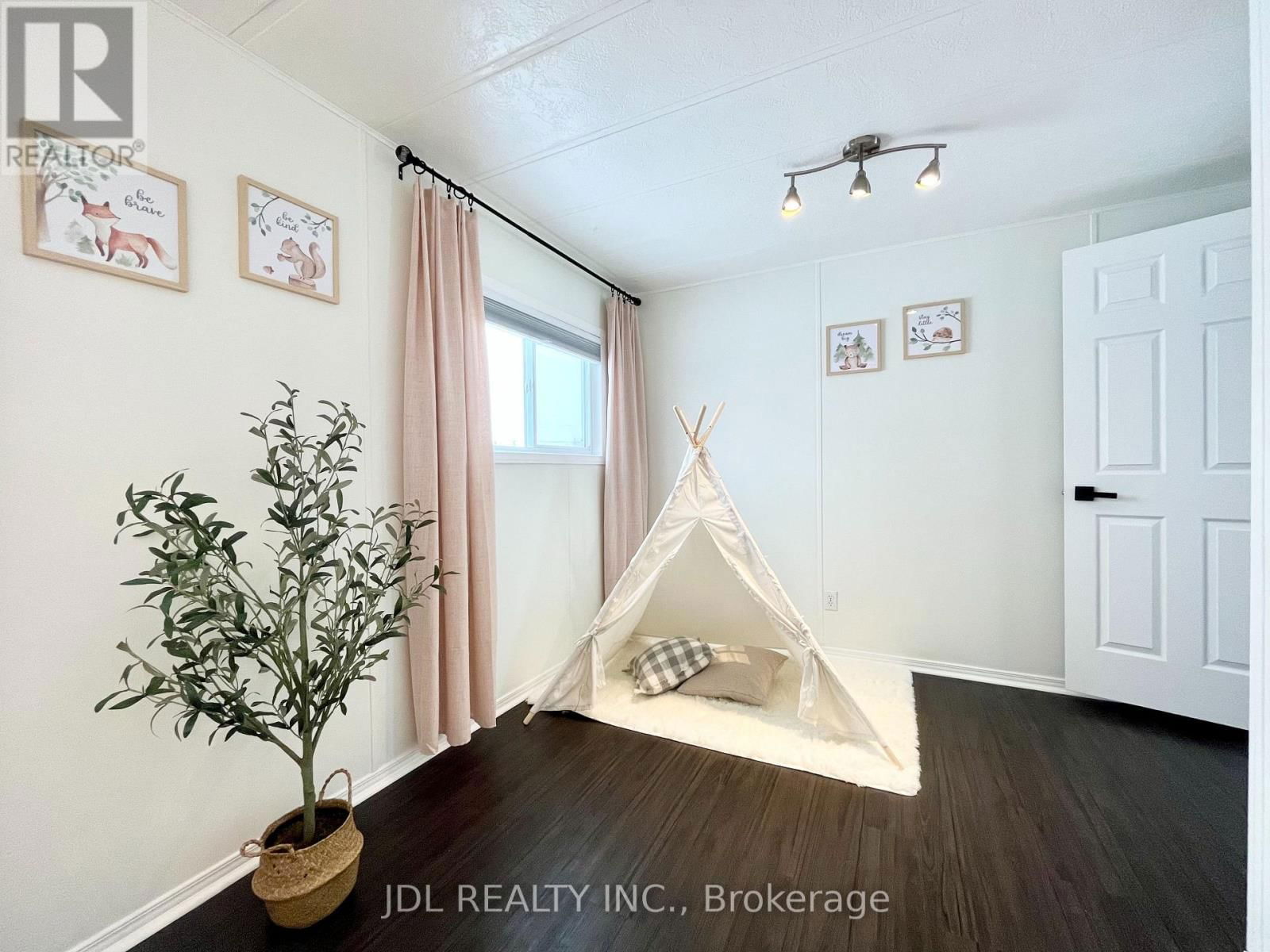 167 2ND STREET Image 22
