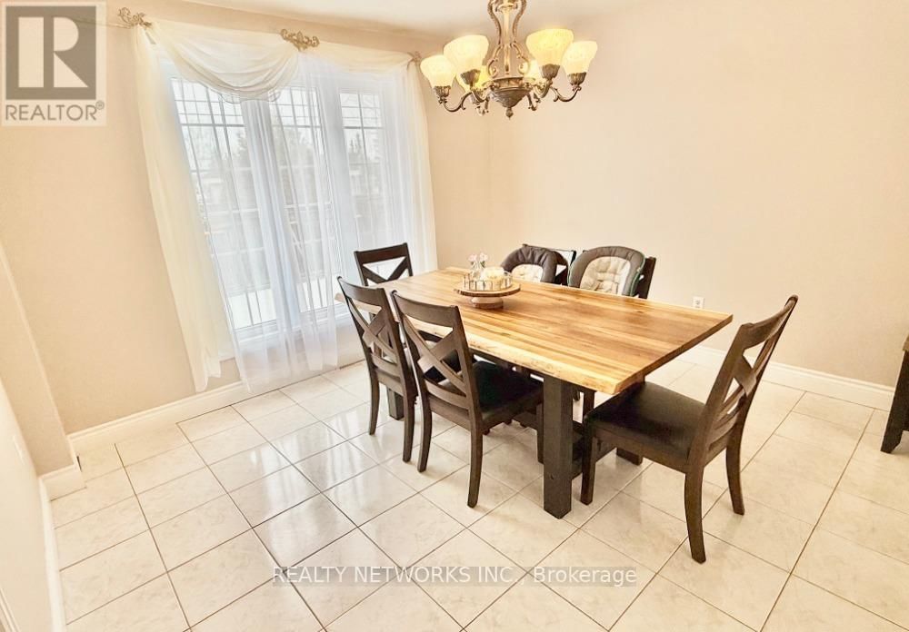 522 SPOONER DRIVE Image 11