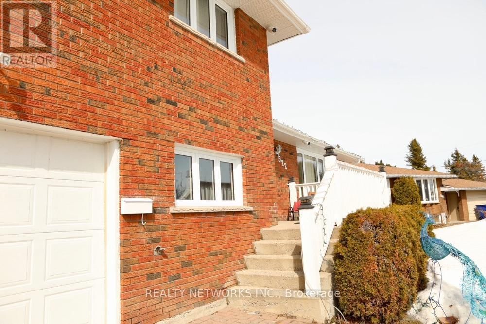 522 SPOONER DRIVE Image 4