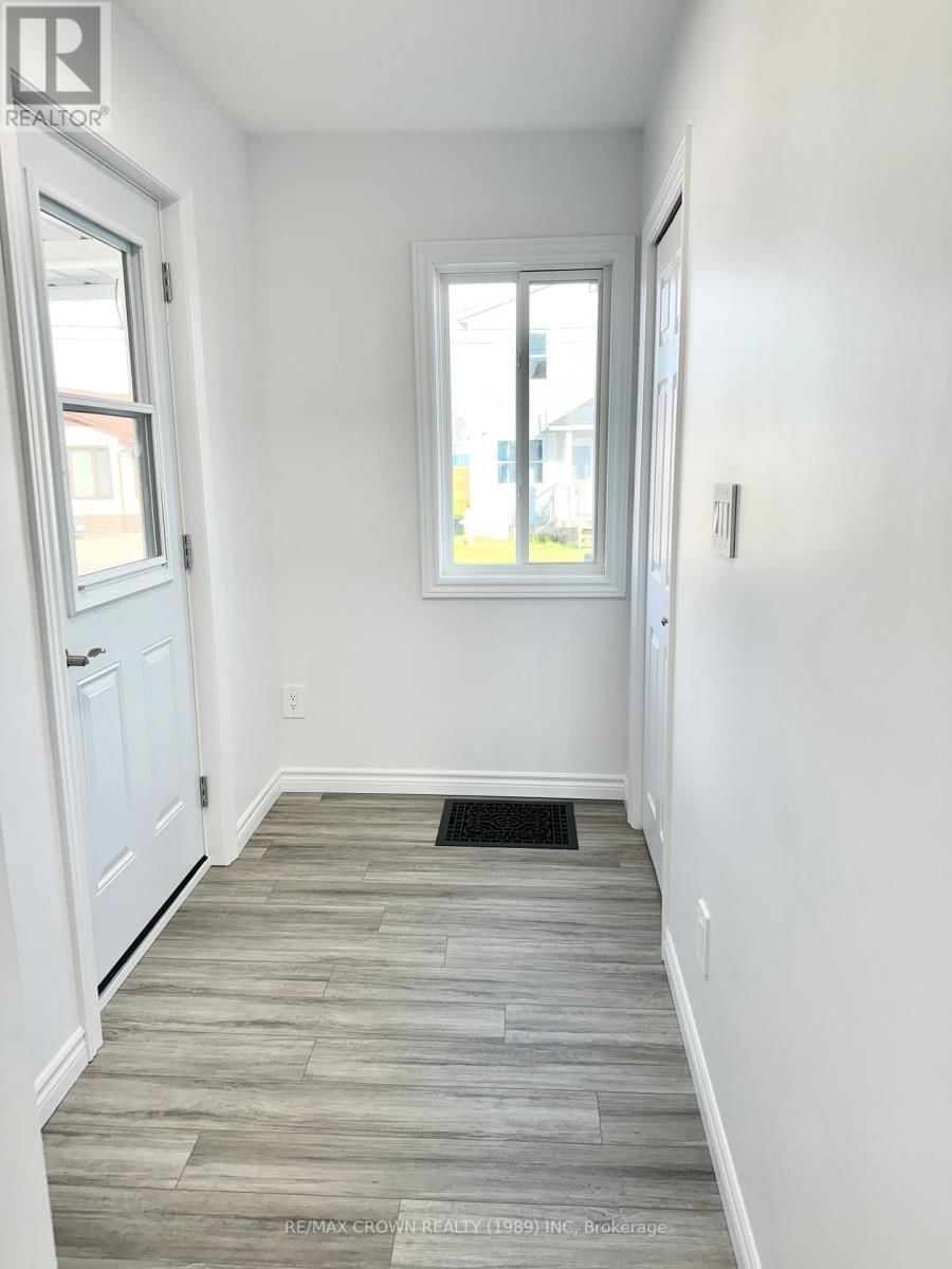 177 ELAINE AVENUE Image 10