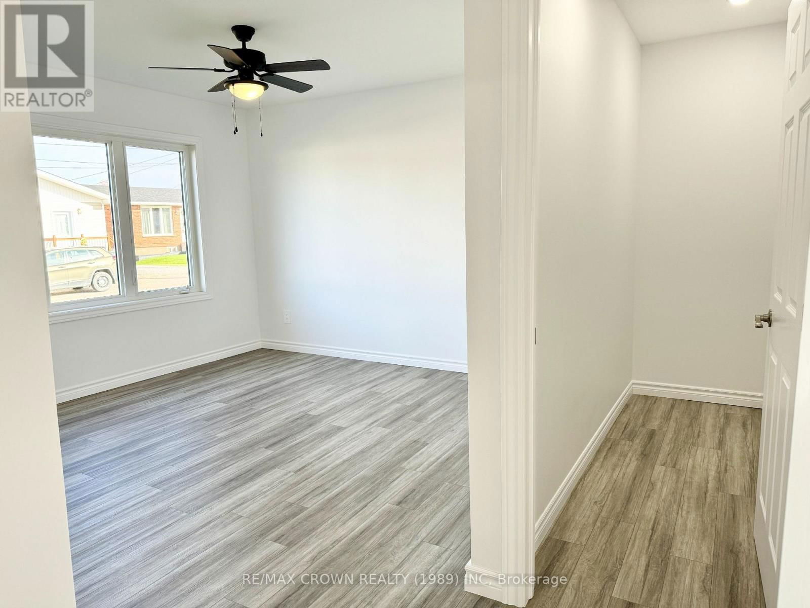 177 ELAINE AVENUE Image 11