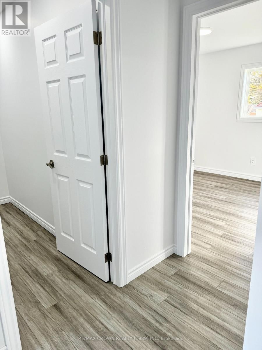 177 ELAINE AVENUE Image 15