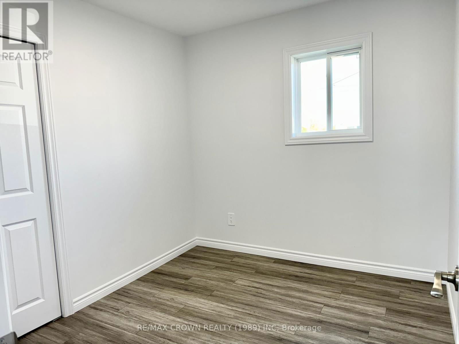 177 ELAINE AVENUE Image 18