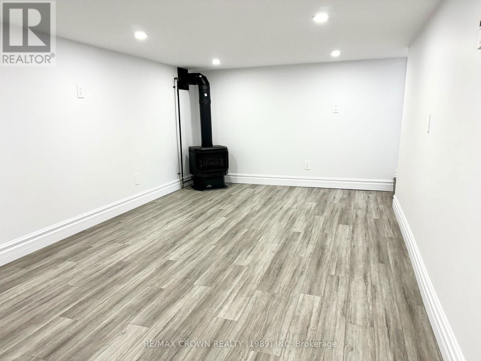 177 ELAINE AVENUE Image 22