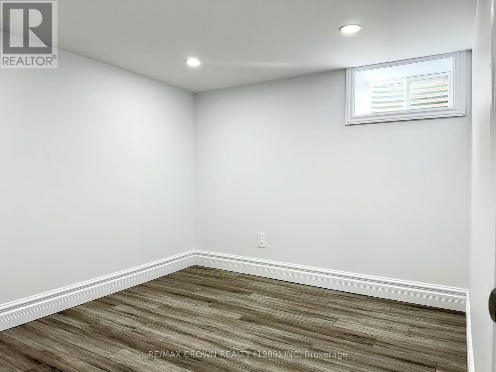 177 ELAINE AVENUE Image 24