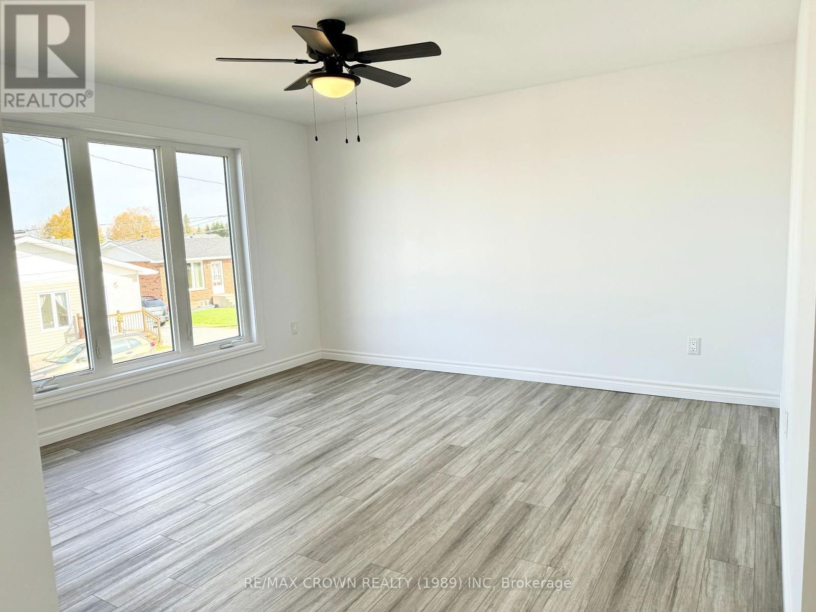 177 ELAINE AVENUE Image 40