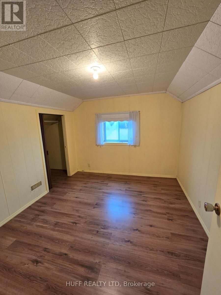5775 11 HIGHWAY SOUTH Image 32